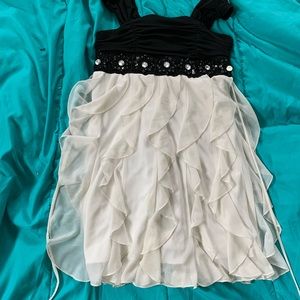 Girls white and black formal dress size 7